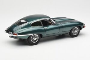 Jaguar E-Type 3.8 Series 1 Tumheroheline Kyosho 1:18 08954DG Metall - pilt 3/8