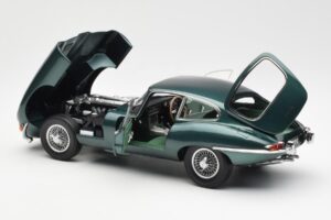 Jaguar E-Type 3.8 Series 1 Tumheroheline Kyosho 1:18 08954DG Metall - pilt 5/8