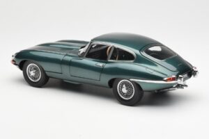 Jaguar E-Type 3.8 Series 1 Tumheroheline Kyosho 1:18 08954DG Metall - pilt 7/8