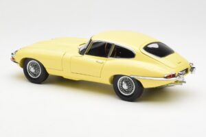 Jaguar E-Type 3.8 Series 1 Helekollar Kyosho 1:18 08954LY Metall - pilt 7/8