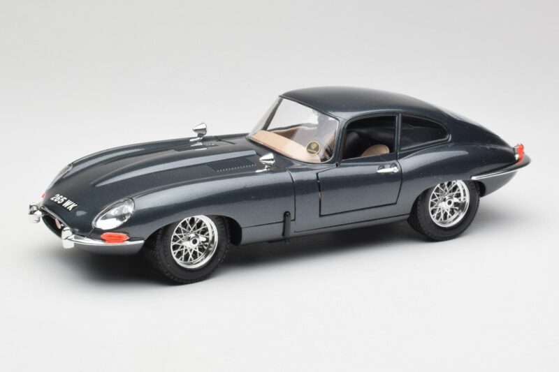 Jaguar E-Type Series 1 Roheline Bburago 1:18 3018-M1 Metall