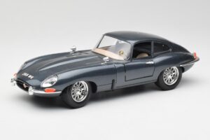 Jaguar E-Type Hall Bburago 1:18 30018 Metall