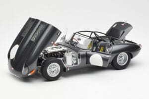 Jaguar E-Type Series 1 Coupe Lightweight Tumehall AUTOart 1:18 73647 Metall - pilt 2/8