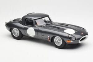 Jaguar E-Type Series 1 Coupe Lightweight Tumehall AUTOart 1:18 73647 Metall - pilt 6/8