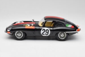 Jaguar E-Type #29 Must Bburago 1:18 3018-M4 Metall - pilt 4/8