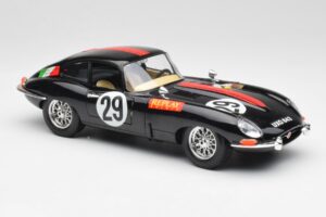 Jaguar E-Type #29 Must Bburago 1:18 3018-M4 Metall - pilt 6/8