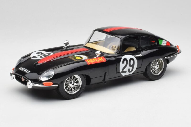 Jaguar E-Type #29 Must Bburago 1:18 3018-M4 Metall