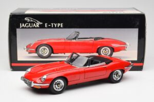 Jaguar E-Type Roadster Series III V12 Punane AUTOart 1:18 73523 Metall - pilt 8/8
