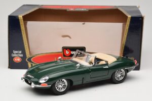 Jaguar E-Type Series 1 Roadster Roheline Bburago 1:18 3016-M1 Metall - pilt 8/8