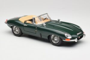 Jaguar E-Type Series 1 Roadster Roheline Bburago 1:18 3018-M5 Metall - pilt 6/8