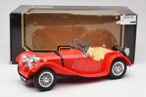 Jaguar SS 100 Punane Bburago 1:18 3006-M1 Metall - pilt 8/8