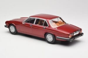 Jaguar XJ Series III Metallic Dark Red MCG 1:18 MCG18176 Metall - pilt 5/6