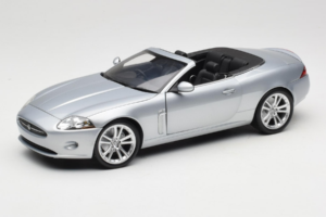 Jaguar XK X150 Kabriolett Hõbedane Minichamps 1:18 153130533 Metall