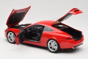 Jaguar XK X150 Punane Minichamps 1:18 150130503 Metall - pilt 5/8