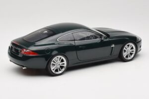 Jaguar XK X150 Coupe Roheline Minichamps 1:18 150130501 Metall - pilt 3/8