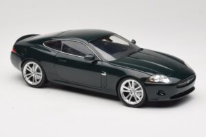 Jaguar XK X150 Coupe Roheline Minichamps 1:18 150130501 Metall - pilt 6/8