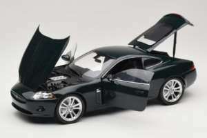 Jaguar XK X150 Roheline Minichamps 1:18 150130500 Metall - pilt 2/8