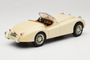 Jaguar XK120 Valge Eduscho 1:18 7482-1HTH Metall - pilt 3/8