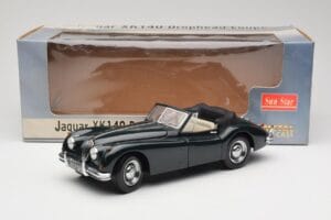 Jaguar XK140 Drophead Coupe Must Sun Star 1:18 2802 Metall - pilt 8/8
