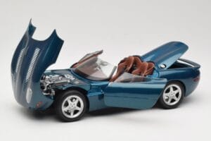 Jaguar XK180 Roheline Maisto 1:18 50337 Metall - pilt 2/8