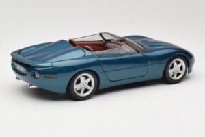 Jaguar XK180 Roheline Maisto 1:18 50337 Metall - pilt 3/8