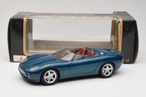 Jaguar XK180 Roheline Maisto 1:18 50337 Metall - pilt 8/8