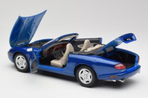 Jaguar XK8 X100 Kabriolett Azure Sinine Maisto 1:18 50286 Metall - pilt 5/8