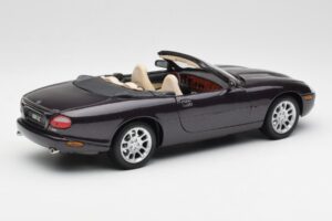 Jaguar XKR X100 Kabriolett Hall Maisto 1:18 50331 Metall - pilt 3/8