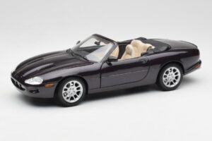 Jaguar XKR X100 Kabriolett Hall Maisto 1:18 50331 Metall