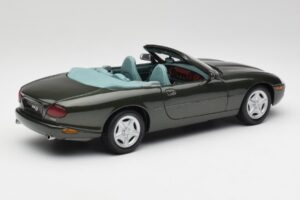Jaguar XKR X100 Kabriolett Roheline Maisto 1:18 37800-M1 Metall - pilt 3/8