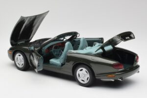 Jaguar XKR X100 Kabriolett Roheline Maisto 1:18 37800-M1 Metall - pilt 5/8