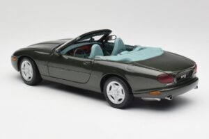 Jaguar XKR X100 Kabriolett Roheline Maisto 1:18 37800-M1 Metall - pilt 7/8