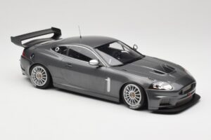 Jaguar XKR GT3 Grey Metallic Minichamps 1:18 150081390 Metall - pilt 4/6