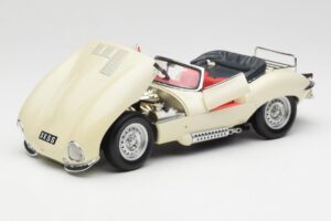Jaguar XKSS Kreemjas AUTOart 1:18 73512 Metall - pilt 2/8