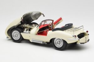 Jaguar XKSS Kreemjas AUTOart 1:18 73512 Metall - pilt 5/8