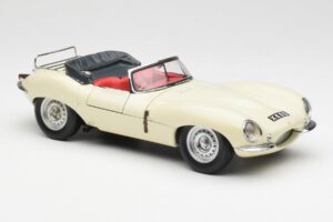 Jaguar XKSS Kreemjas AUTOart 1:18 73512 Metall - pilt 6/8