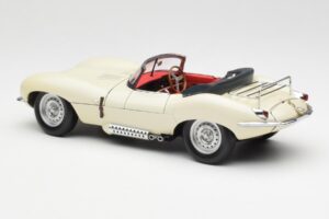Jaguar XKSS Kreemjas AUTOart 1:18 73512 Metall - pilt 7/8