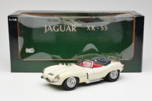 Jaguar XKSS Kreemjas AUTOart 1:18 73512 Metall - pilt 8/8