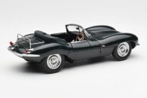 Jaguar XKSS Steve McQueen Personal Car AUTOart 1:18 73526 Metall - pilt 3/8