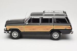 Jeep Grand Wagoneer Must KK-Scale 1:18 KKDC181113 Metall - pilt 3/6