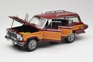 Jeep Grand Wagoneer Classic Punane AUTOart 1:18 74002 Metall - pilt 2/8
