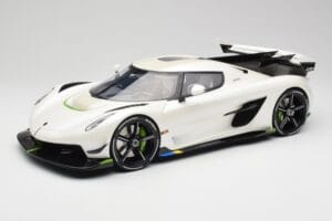 Koenigsegg Jesko Attack Crystal White Pearl GT Spirit 1:12 GT501 Vaik