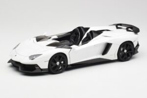 Lamborghini Aventador J Valge AUTOart 1:18 74674 Metall