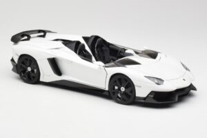 Lamborghini Aventador J Valge AUTOart 1:18 74674 Metall - pilt 6/8