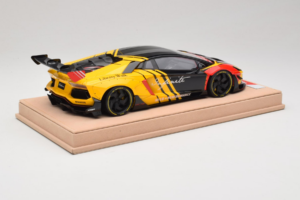 Lamborghini Aventador Liberty Walk Infinite Must Kollane Timothy & Pierre 1:18 REMC035 Metall - pilt 3/7