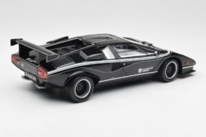 Lamborghini Countach LP500S Must Kyosho 1:18 08326K Metall - pilt 3/8