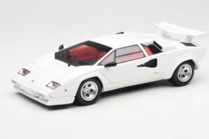 Lamborghini Countach LP500S Valge Kyosho 1:18 08320E Metall