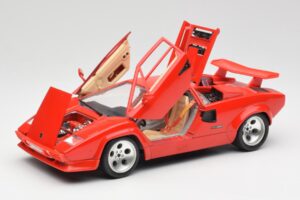 Lamborghini Countach Punane Bburago 1:18 3047-M1 Metall - pilt 2/8