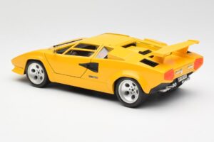 Lamborghini Countach Kollane Bburago 1:18 3037 Metall - pilt 7/8