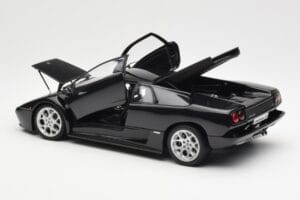 Lamborghini Diablo 6.0 Must AUTOart 1:18 74528 Metall - pilt 5/8